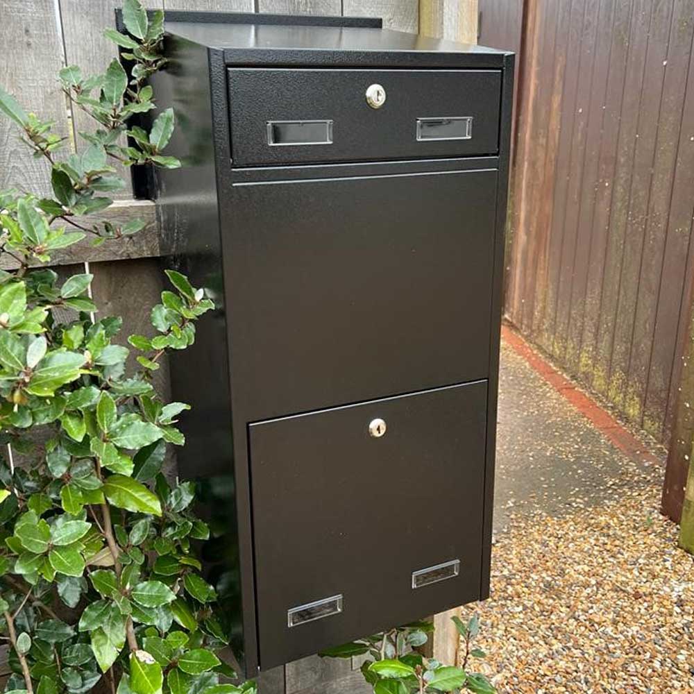 Outdoor Parcel Box for Gates & Fences – Rear Access – Sigma Stainless Steel Front - Black - Image 4
